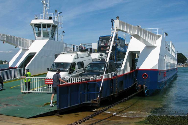 Sandbanks Ferry - departure times and ticket prices | Dorset Guide