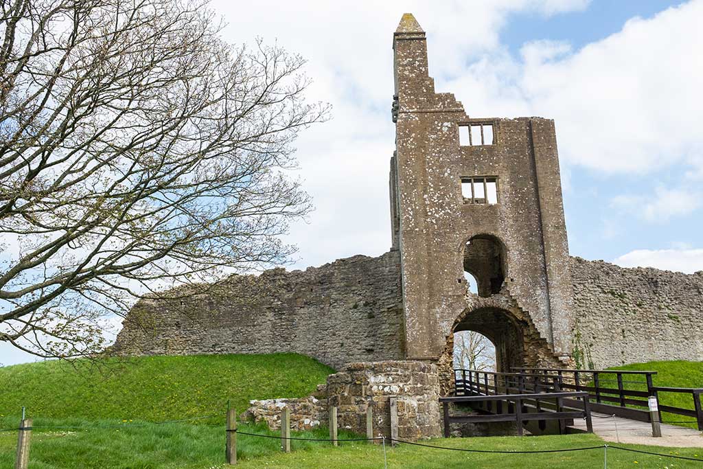 Sherborne Old Castle - Visitor Information & Ticket Prices | Dorset Guide