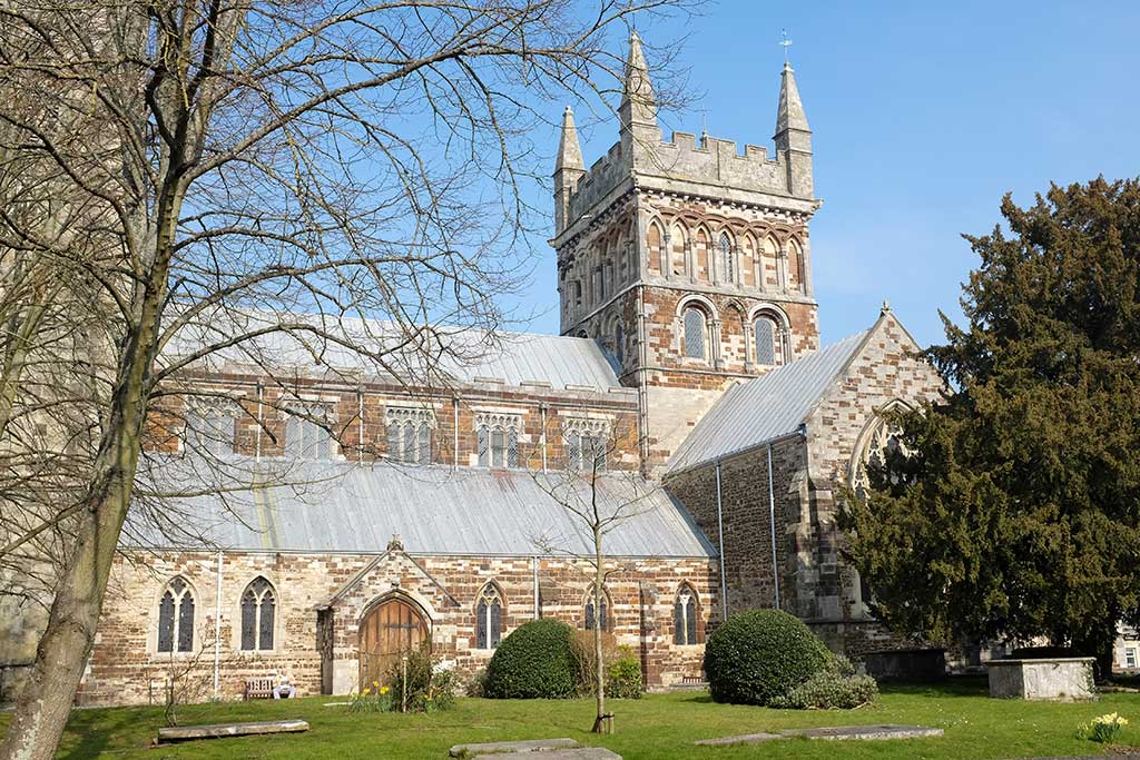 Wimborne Minster - The Best Things To See & Do | Dorset Guide